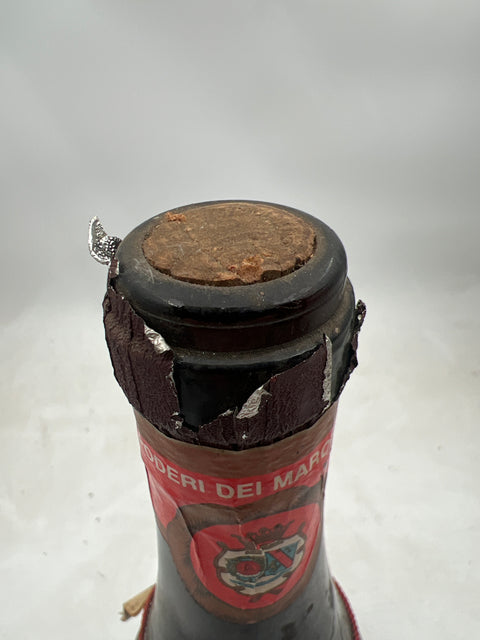 Barolo Marchesi di Barolo 1967 problème de capsule