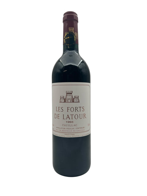 Bouteille de vin rouge de Pauillac Les Forts de Latour 1993