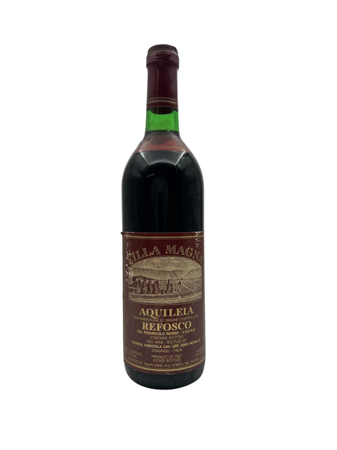 Bouteille de vin rouge italien Refosco Villa Magna 1975