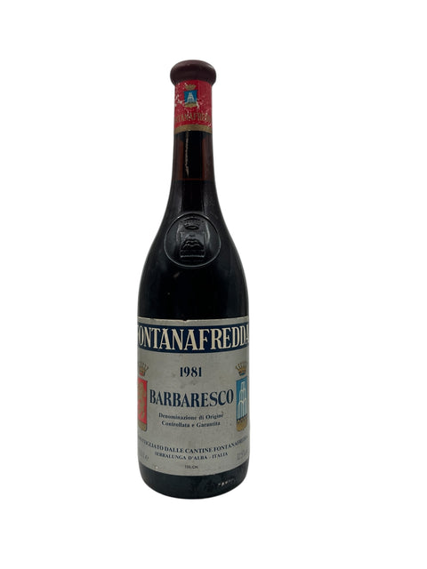 Bouteille de vin rouge Barbaresco Fontanafredda 1981