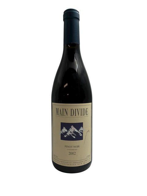 Bouteille de vin rouge Main Divide Pinot Noir 2002 de Canterbury