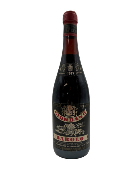 Bouteille de vin rouge Barolo Giordano 1971 avec étiquette