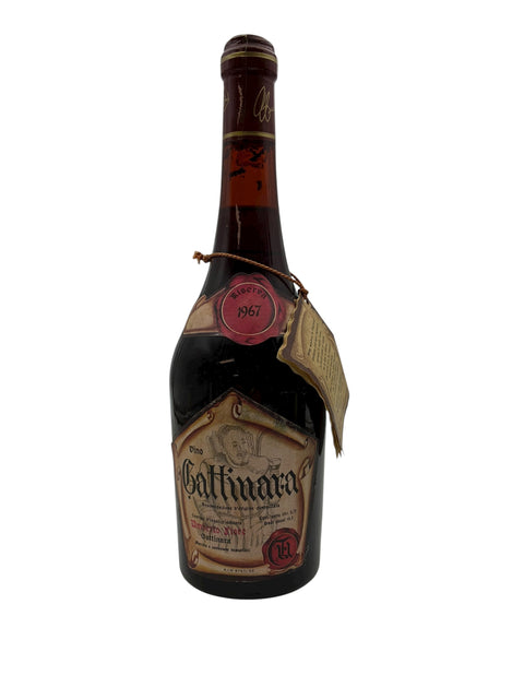 Bouteille de vin rouge Gattinara Umberto Vose 1967