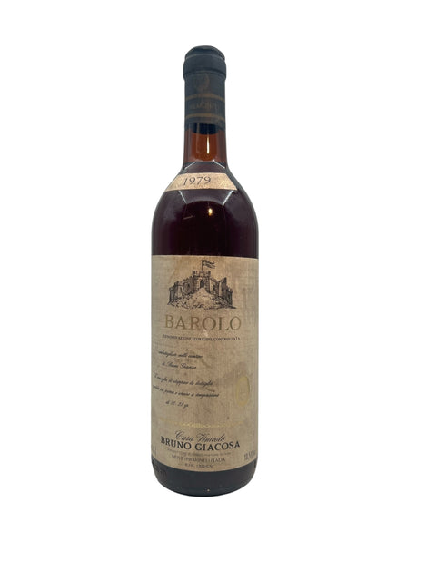 Bouteille de vin rouge Barolo Bruno Giacosa 1979