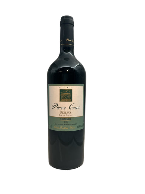 Bouteille de vin rouge Carmenere Pérez Cruz 2006