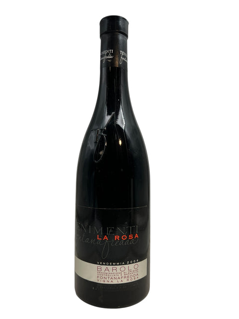 Bouteille de vin rouge italien Barolo Fontanafredda 2004