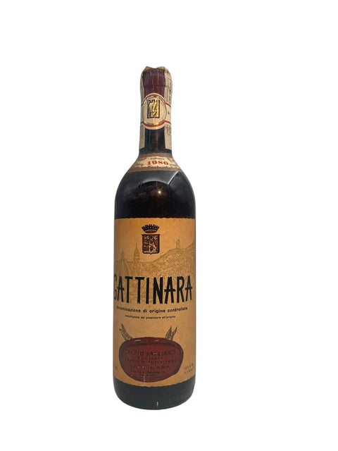 Bouteille de vin rouge Gattinara Mario Patriarca 1969 d'Italie