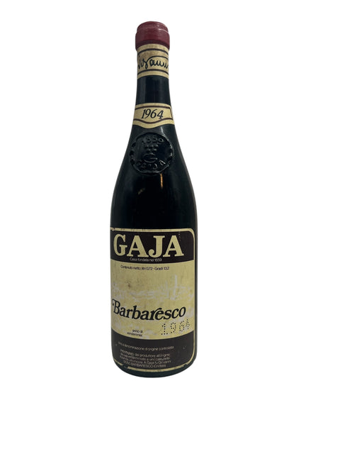 Bouteille de vin rouge Barbaresco Gaja 1964