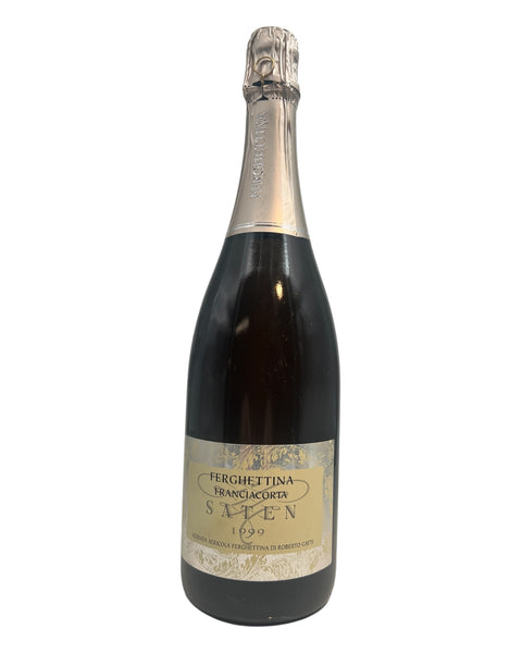 Bouteille de vin mousseux Franciacorta Ferghettina 1999 avec étiquette élégante