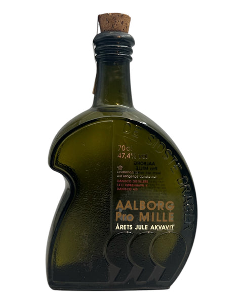 Bouteille d'Aalborg Pro Mille aquavit de Noël de cette année