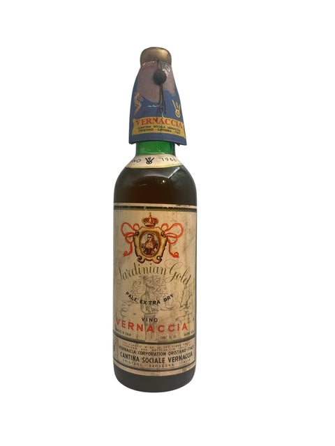 Bouteille de Vernaccia Cantina Sociale 1965