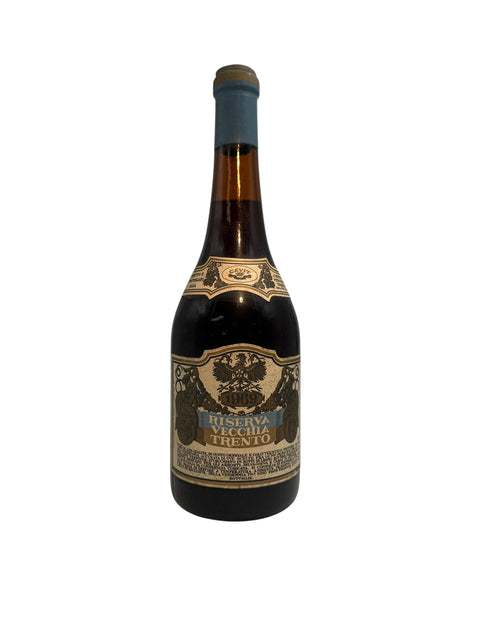Bouteille de vin rouge Riserva Vecchia Trento 1969