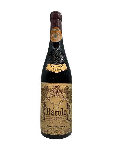 Bouteille de Barolo Terre del Barolo 1966