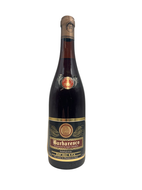 Vin rouge Barbaresco du millésime 1976 produit par Kav 1901