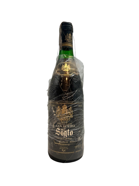 Bouteille de Gran Reserva Siglo 1982 enveloppée dans du plastique