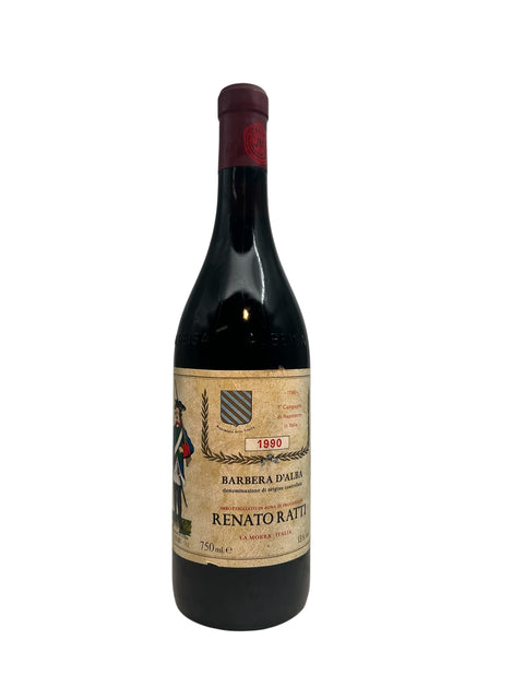 Bouteille de vin rouge Barbera d'Alba Renato Ratti 1990