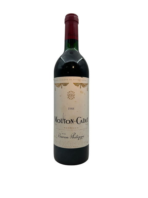 Vin rouge Mouton Cadet de 1988 du Baron Philippe à Bordeaux