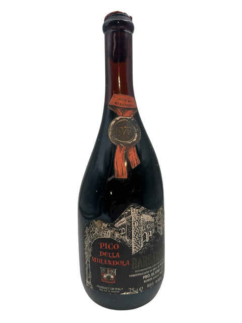 Bouteille de Pico della Mirandola 1977 avec étiquette
